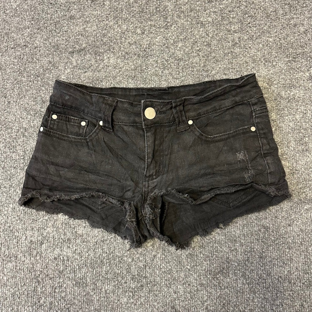 Forever 21 Shorts Womens Size 27 Black Denim Distressed Raw Hem Low Rise Casual